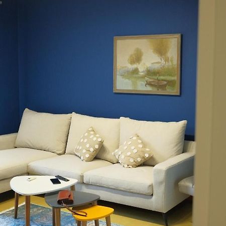 Oak Street Apartment Tirana Buitenkant foto