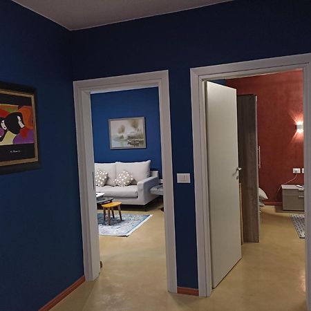 Oak Street Apartment Tirana Buitenkant foto