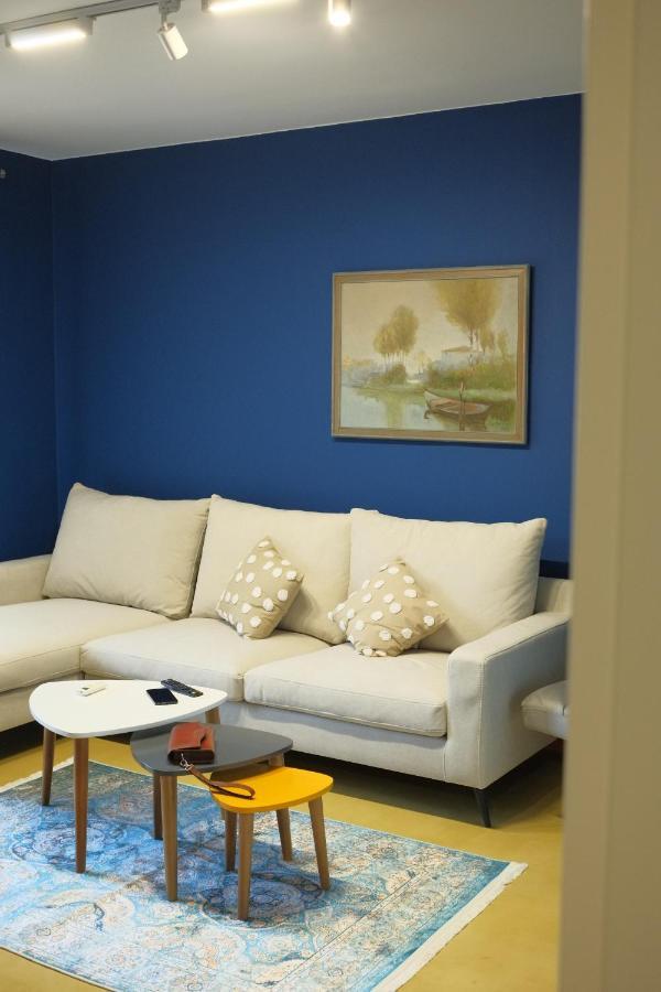 Oak Street Apartment Tirana Buitenkant foto