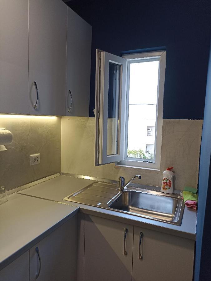 Oak Street Apartment Tirana Buitenkant foto