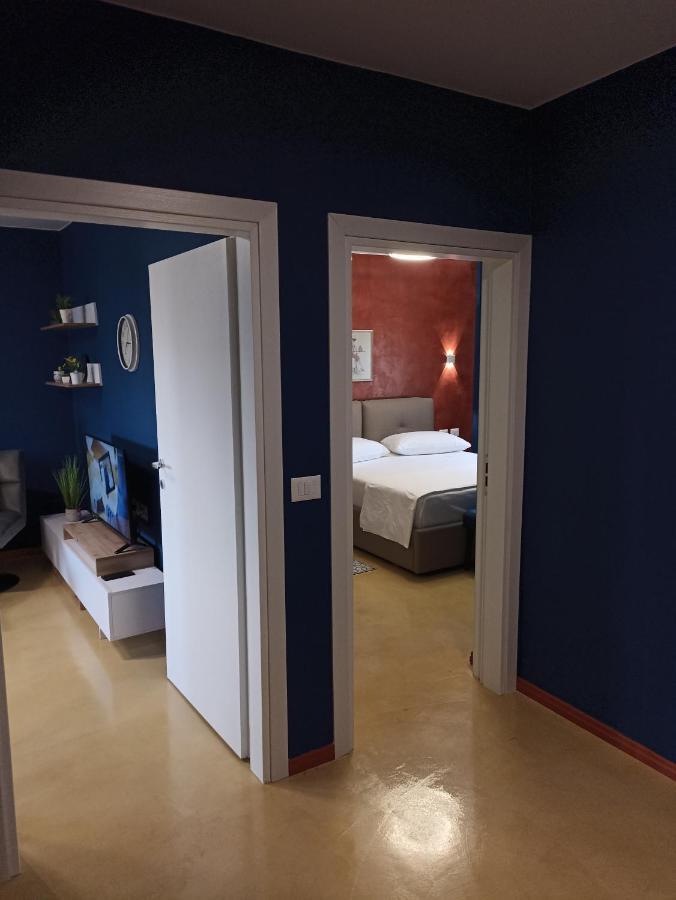 Oak Street Apartment Tirana Buitenkant foto